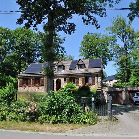 Tres Belle Villa 4 Facades Dans Quartier Vert Et Arbore - 5 Kms De Намюр Екстериор снимка